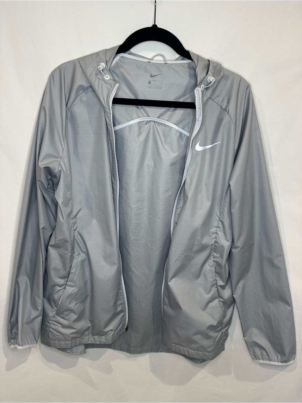 Nike Light Gray Women's Hooded Windbreaker Jacket